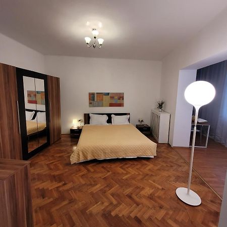 Anastasia Bratianu Apart 24 A Self Check From 2 Pm Bucareste Quarto foto